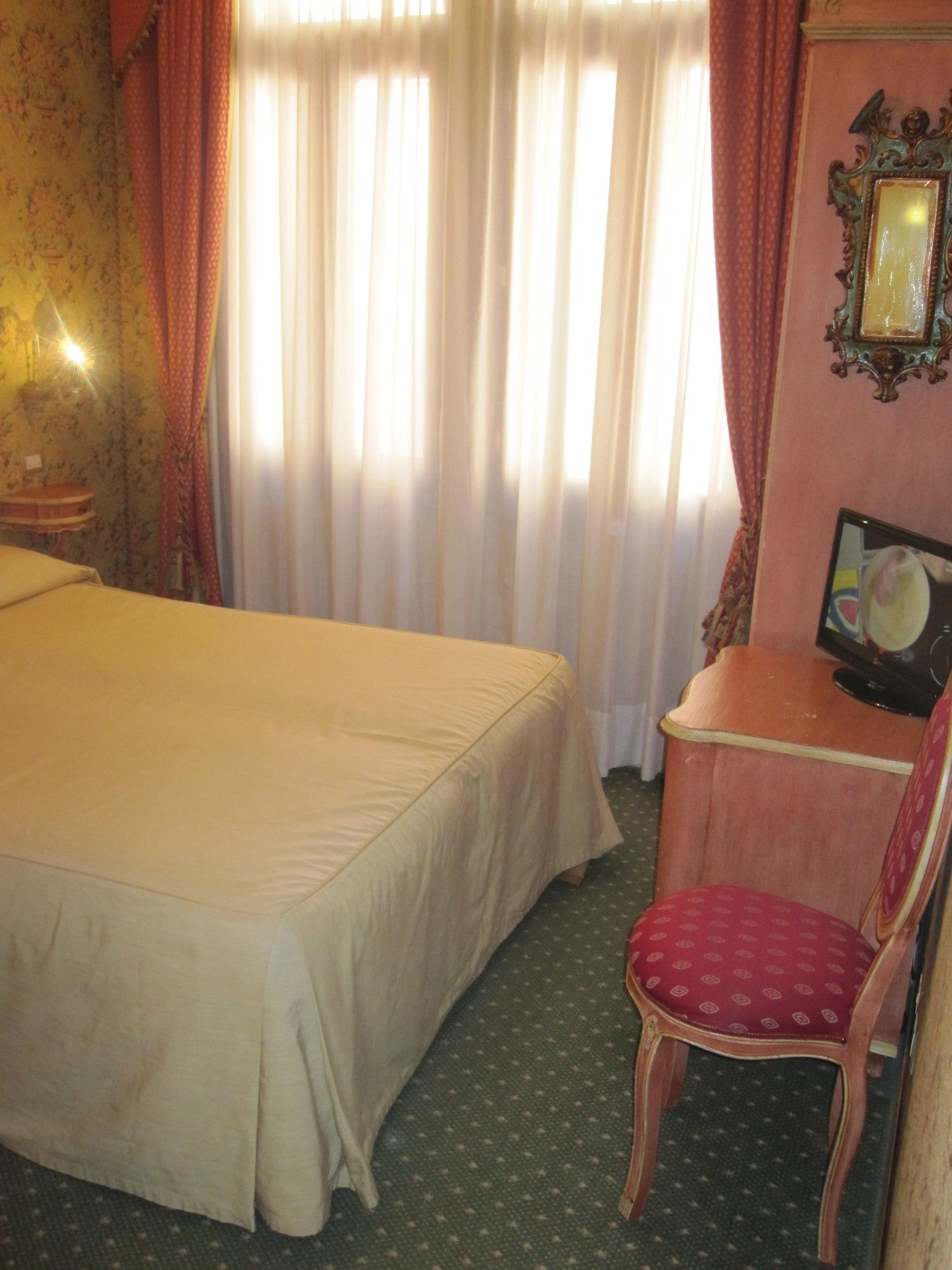 Ca' Del Brocchi Bed and breakfast 2*